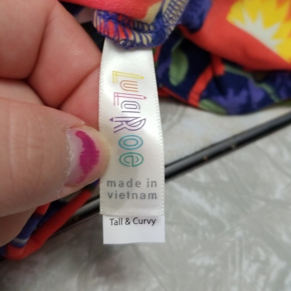 Lularoe tc leggings - Picture 3 of 3